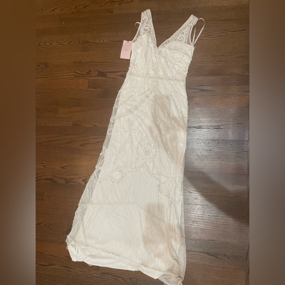 BHLDN Ivory Beaded V-Neck Wedding Gown - Picture 16 of 16